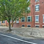 Walkable Philly Crash Pad In Coveted Passyunk!