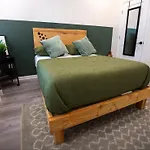 Diamond Suites Philadelphia Center