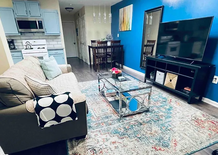 Lovely 1Bd Apt Near Magic Garden In Center City