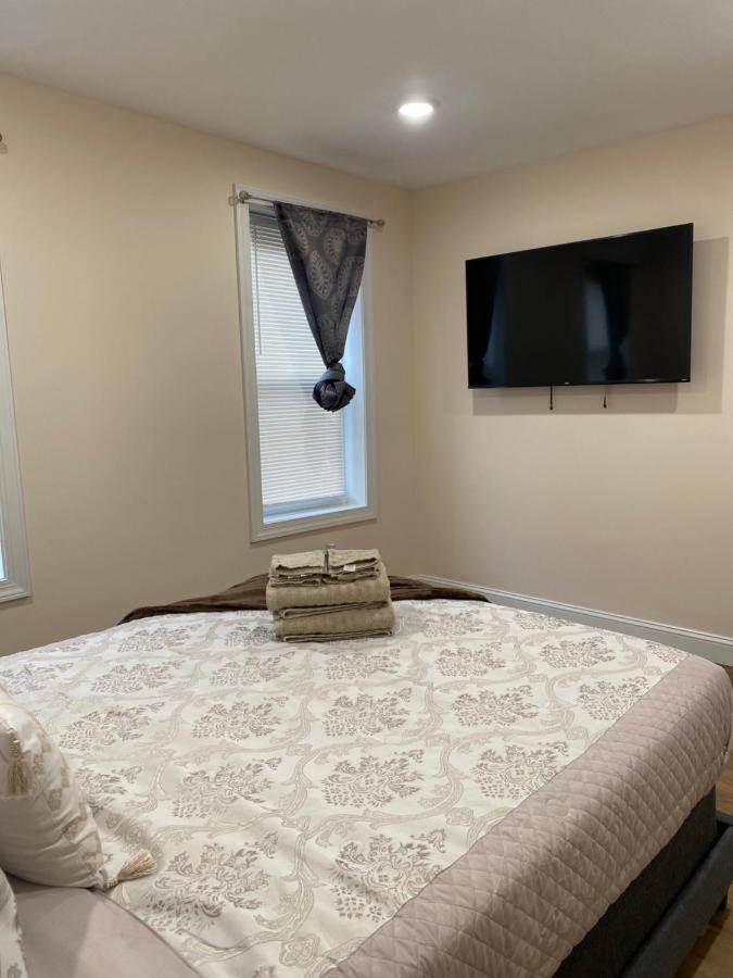 Private In South Philly Near Arenas! Philadelphia