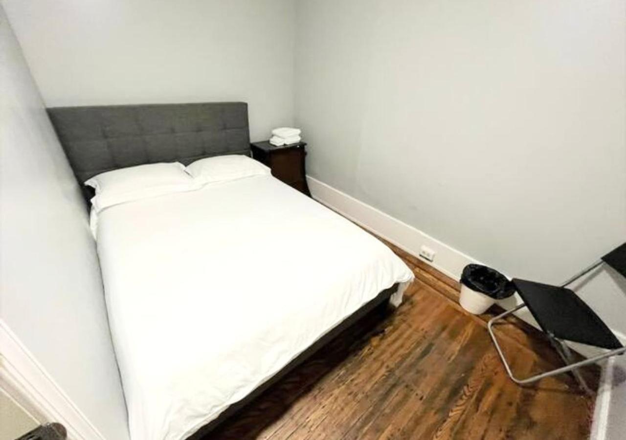 Apartment Clover 2900 - And With Private Bathroom Near Washington Ave South Philly *