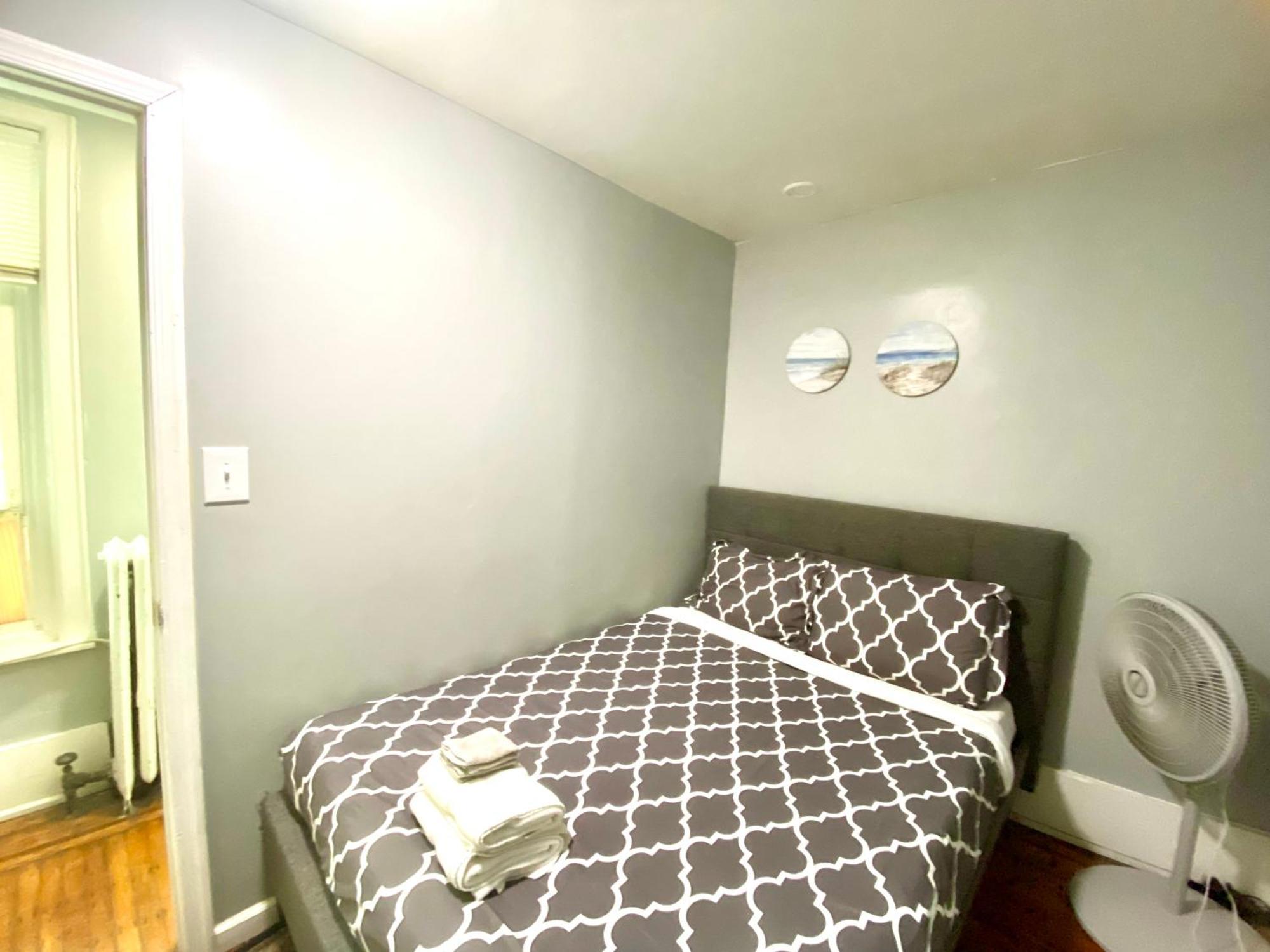 Clover 2900 - And With Private Bathroom Near Washington Ave South Philly Apartment Philadelphia