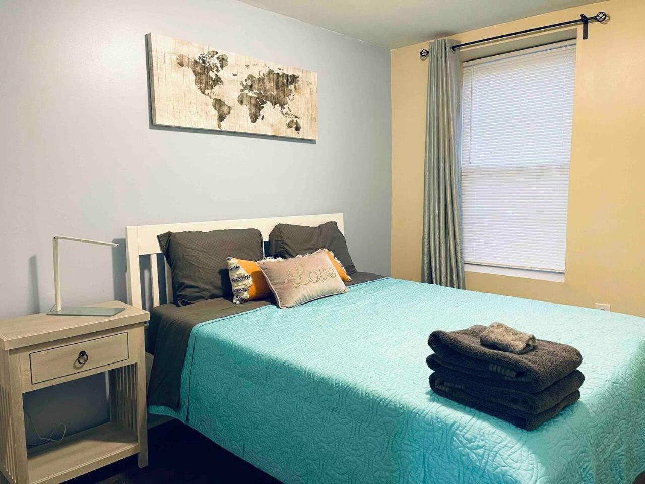 Lovely 1bd Near Magic Garden In Center Apartment Philadelphia
