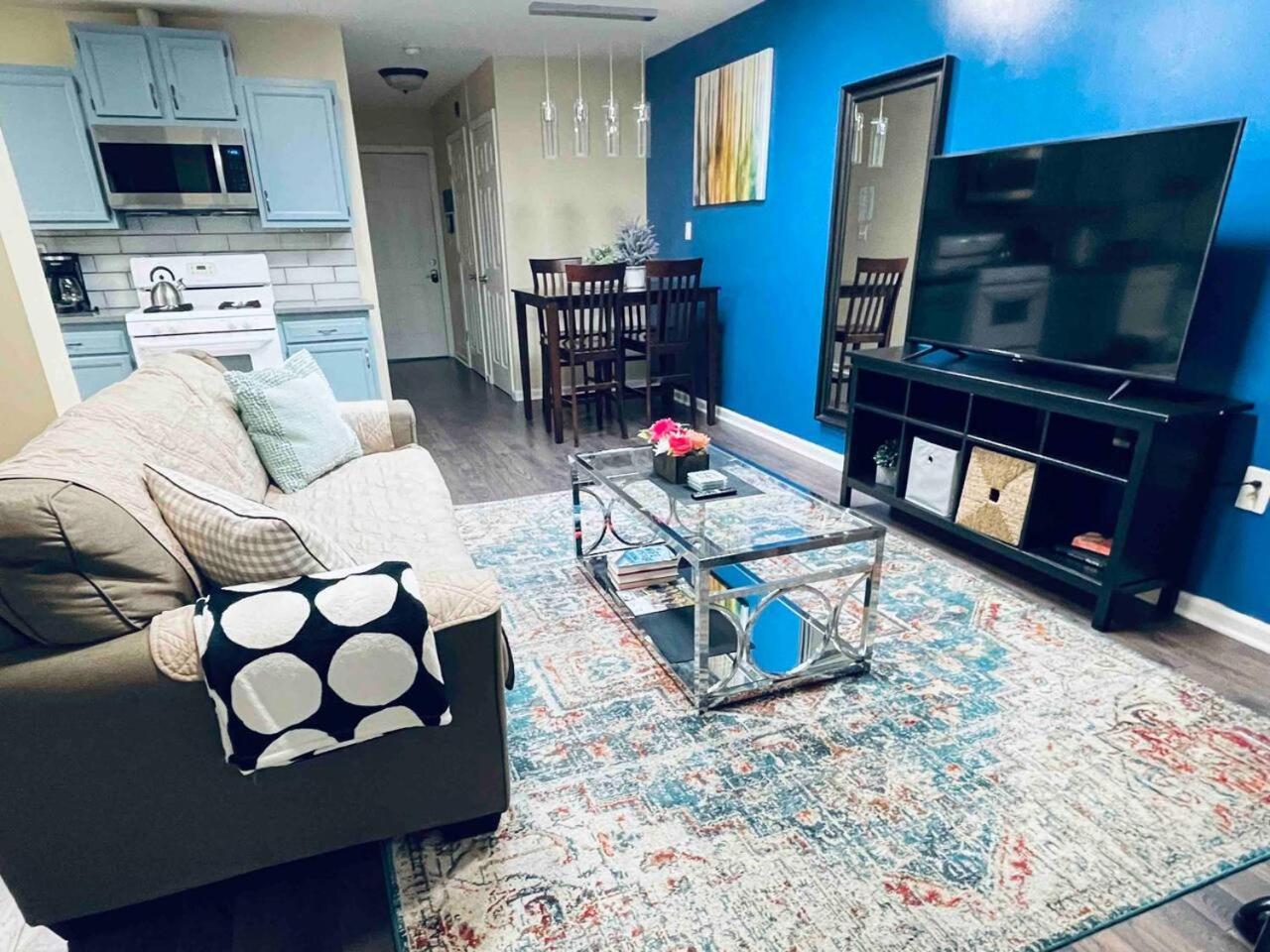 Lovely 1bd Near Magic Garden In Center Apartment *