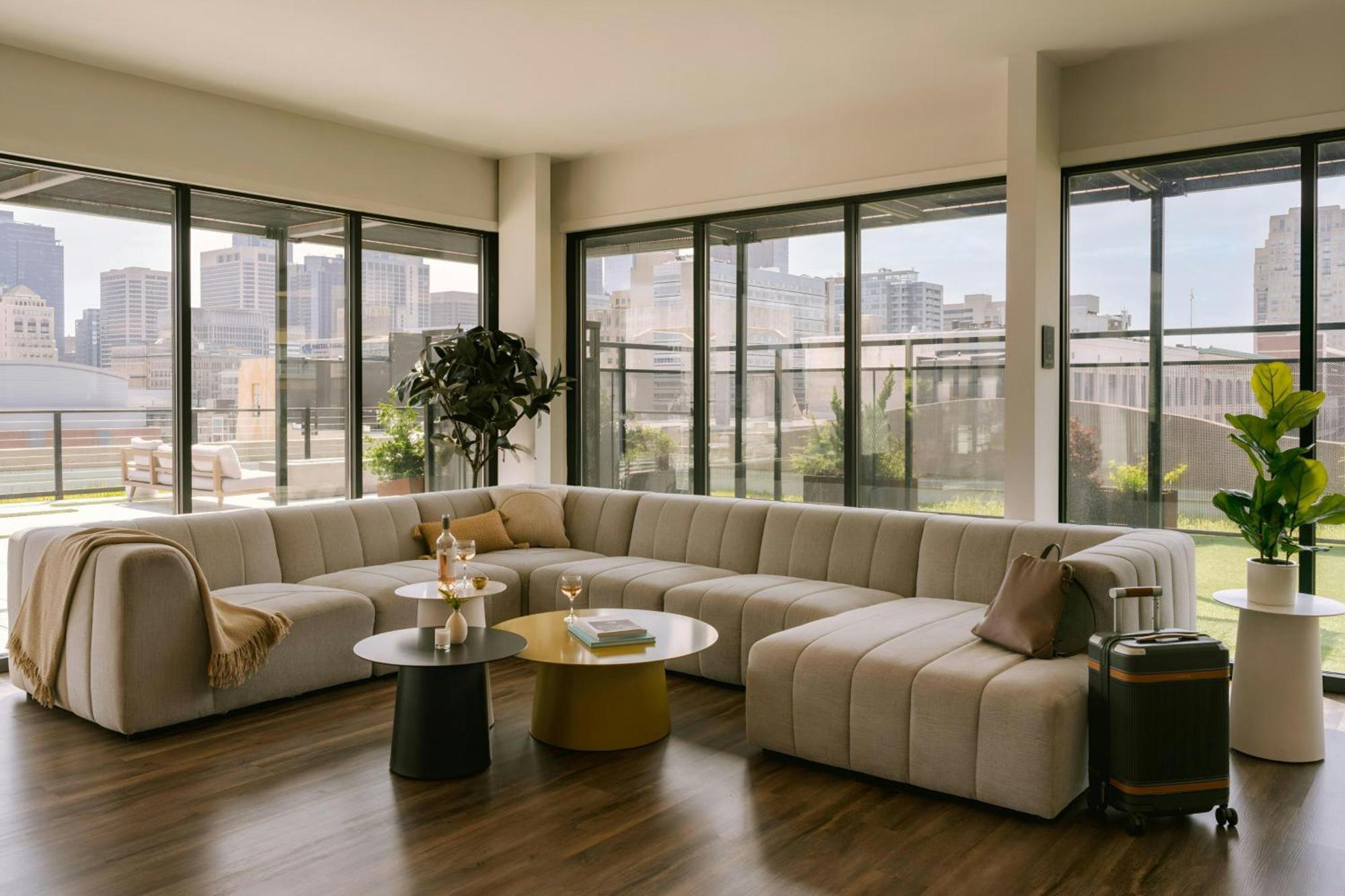 Sonder By Marriott Bonvoy The Heid Apartments Loft District 4*