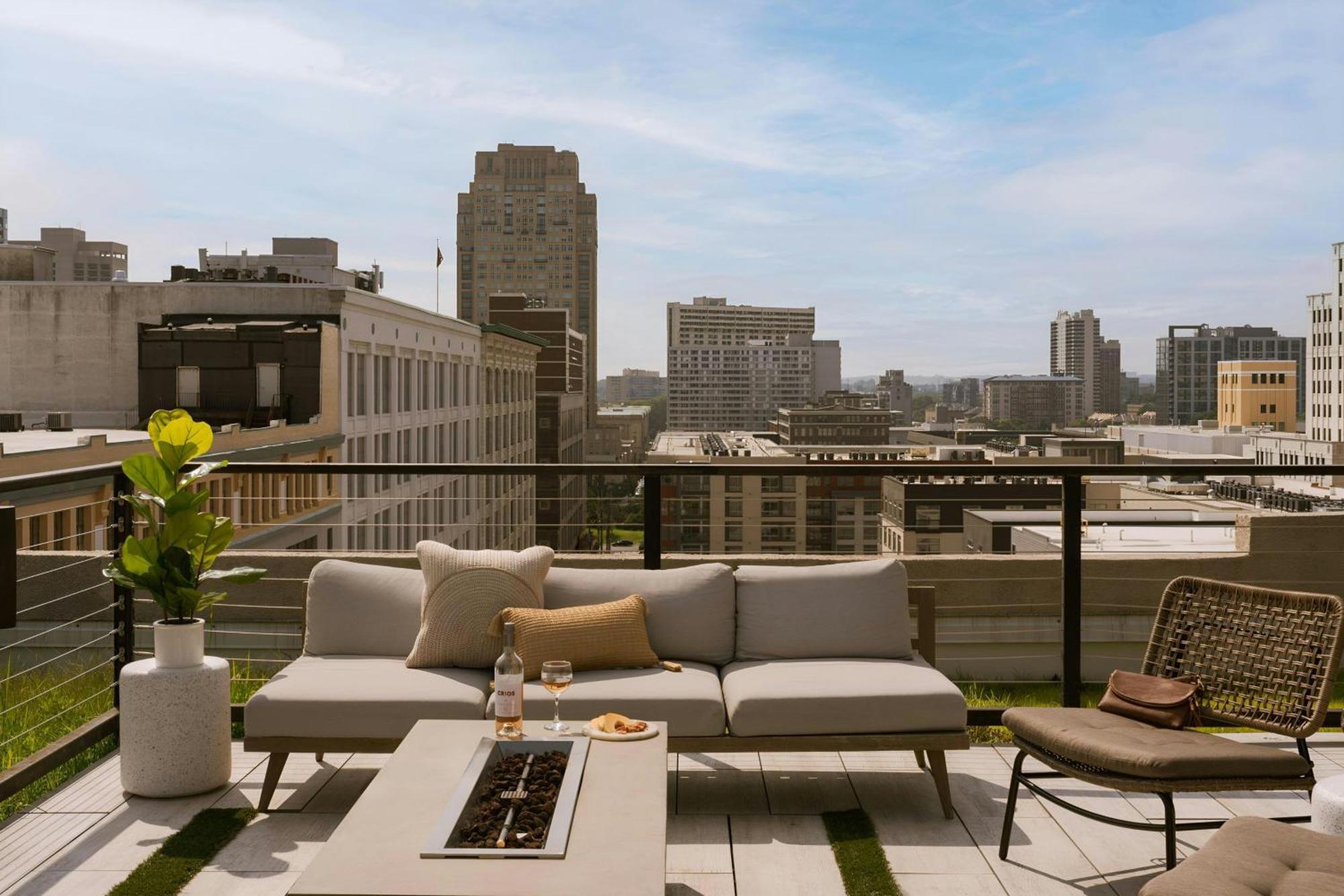 Sonder By Marriott Bonvoy The Heid Apartments Loft District 4*