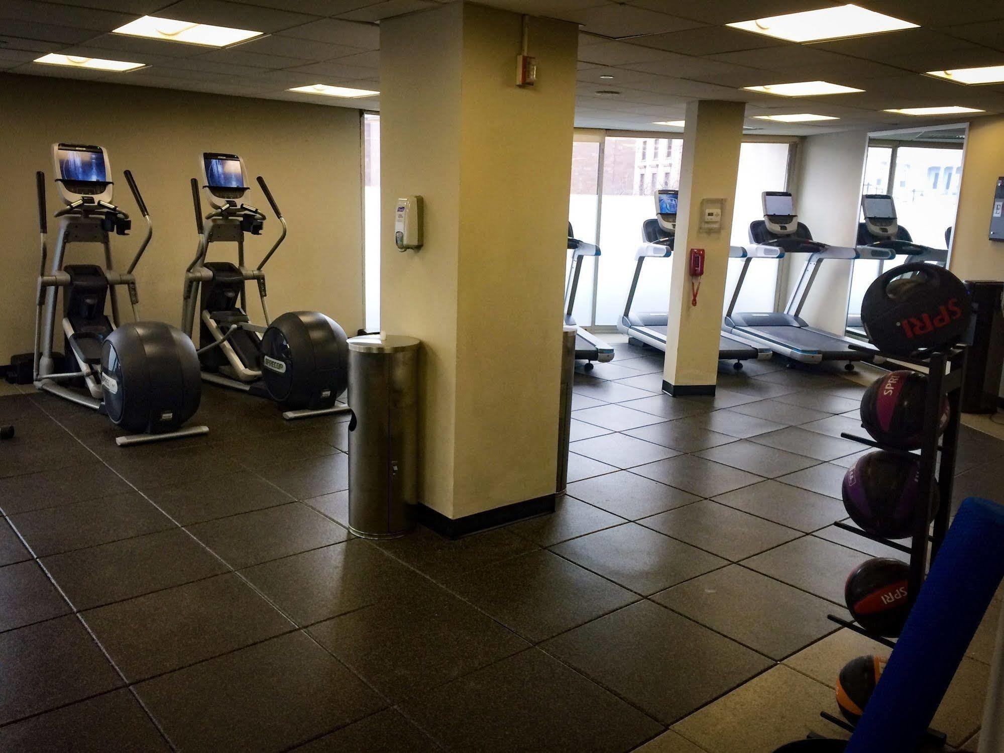 Embassy - Center 4* Philadelphia
