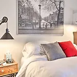 Walkable Philly Crash Pad In Coveted Passyunk!