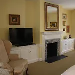 Morris House Hotel