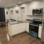 Cozy Chic Apartments