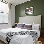 Sonder Liberty Place