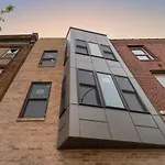 Modern 3 Bedroom 2 Ba With Patio