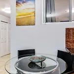 Gorgeous 2Bd Next To The Convention Center And Reading Terminal