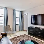 Gorgeous 2Bd Next To The Convention Center And Reading Terminal
