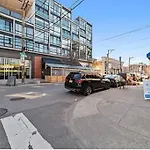 Northern Liberty C Artist Home 2 Bedrooms Apt & Loft Sleeps Up To 11