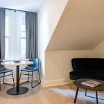 Thena Hotel - Spacious Studio
