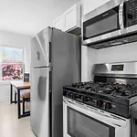 Sunny View Tacony - Free Private Parking