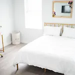 Luxury 2Bdr/2.5Bth Apt