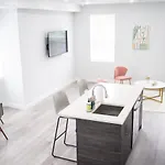 Luxury 2Bdr/2.5Bth Apt