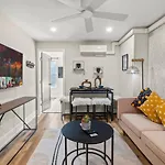 1 Bedroom Passyunk Ave Stunner- Perfect Location