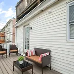 Silverwood Serenity: Large 2B 2B With Parking