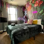 Garden Hideaway Minutes To Fishtown