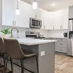Spacious 4Bed 3Bath Wdparkingsleeps10Yard