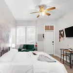 Studio Gem In Rittenhouse Sq