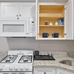 Newly Built 2 Bdrm-By Philly Center City