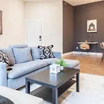 Stylish 2Br1Ba Free Parking Queen Beds