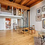 Beautiful Modern Loft Historic Old City 1 Br