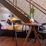 Center City Loft, Contactless Check In, Mayor\'S Study