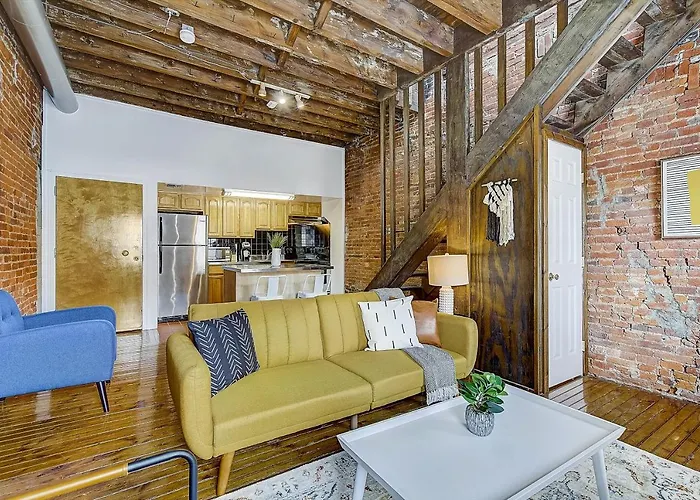 Frontdesk I Mariner\'S Court Apts Northern Liberties Philadelphia