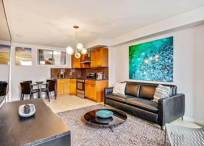 Gorgeous 2Bd Next To The Convention Center And Reading Terminal