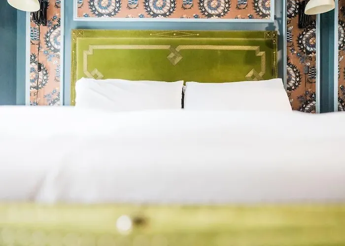 The Gas Lamp Hotel - Adams Suite