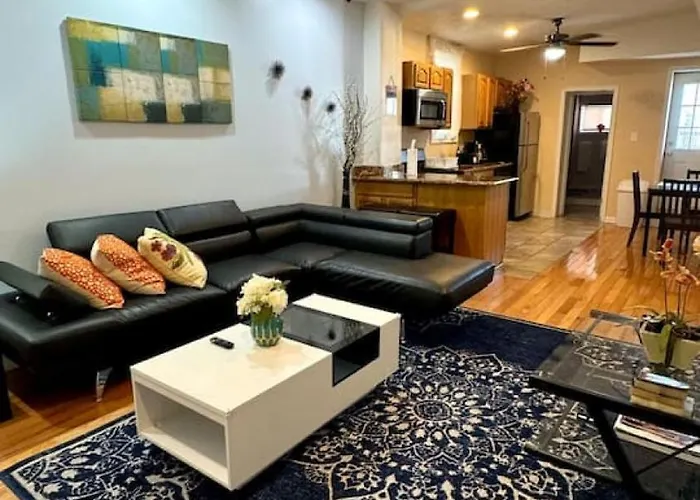 Modern Cozy Huge Balcony In Heart Of Passyunk