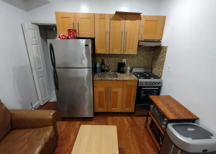 Cozy Modern Studio Perfect For Short Or Long Stays