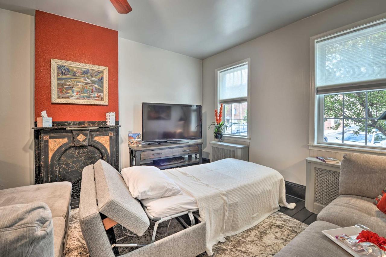 Walkable Philly Crash Pad In Coveted Passyunk! Philadelphia