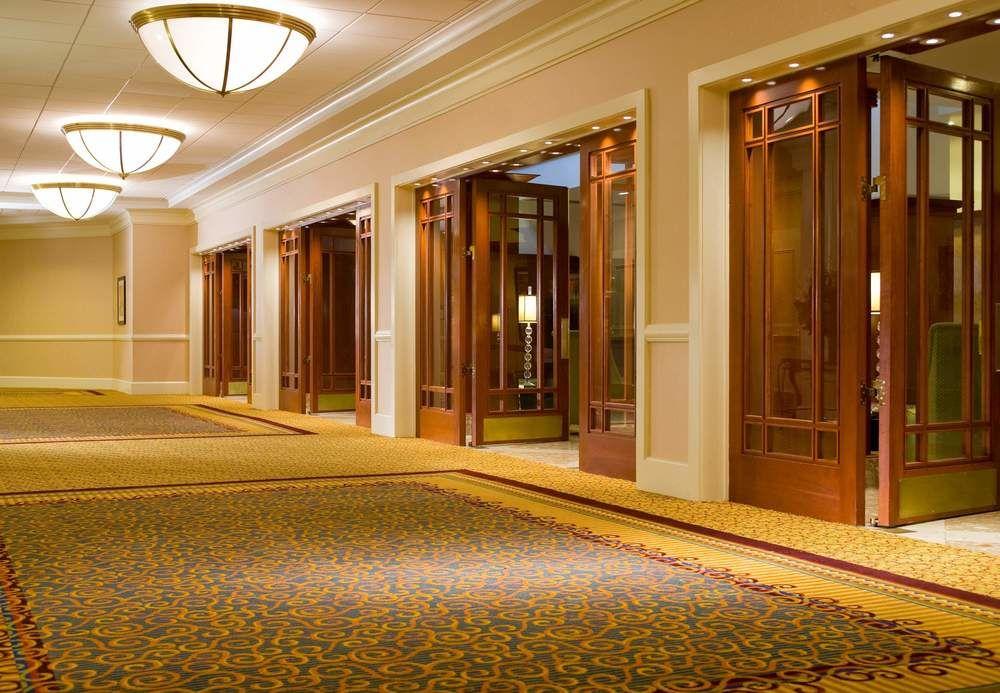 Hotel Airport Marriott 4*