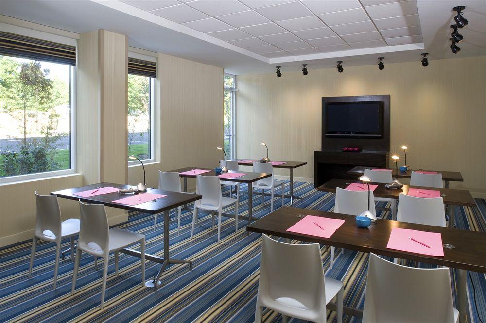 Hotel Aloft Airport