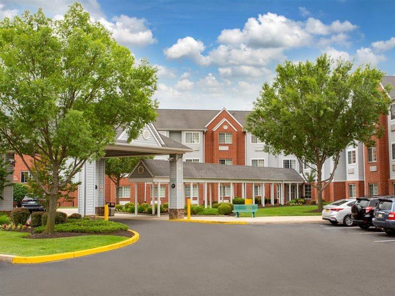 Microtel & By Wyndham Airport Hotel Philadelphia