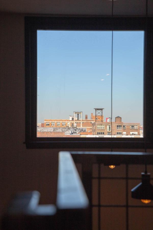 Center Loft, Contactless Check In, Mayor's Study Apartment Philadelphia