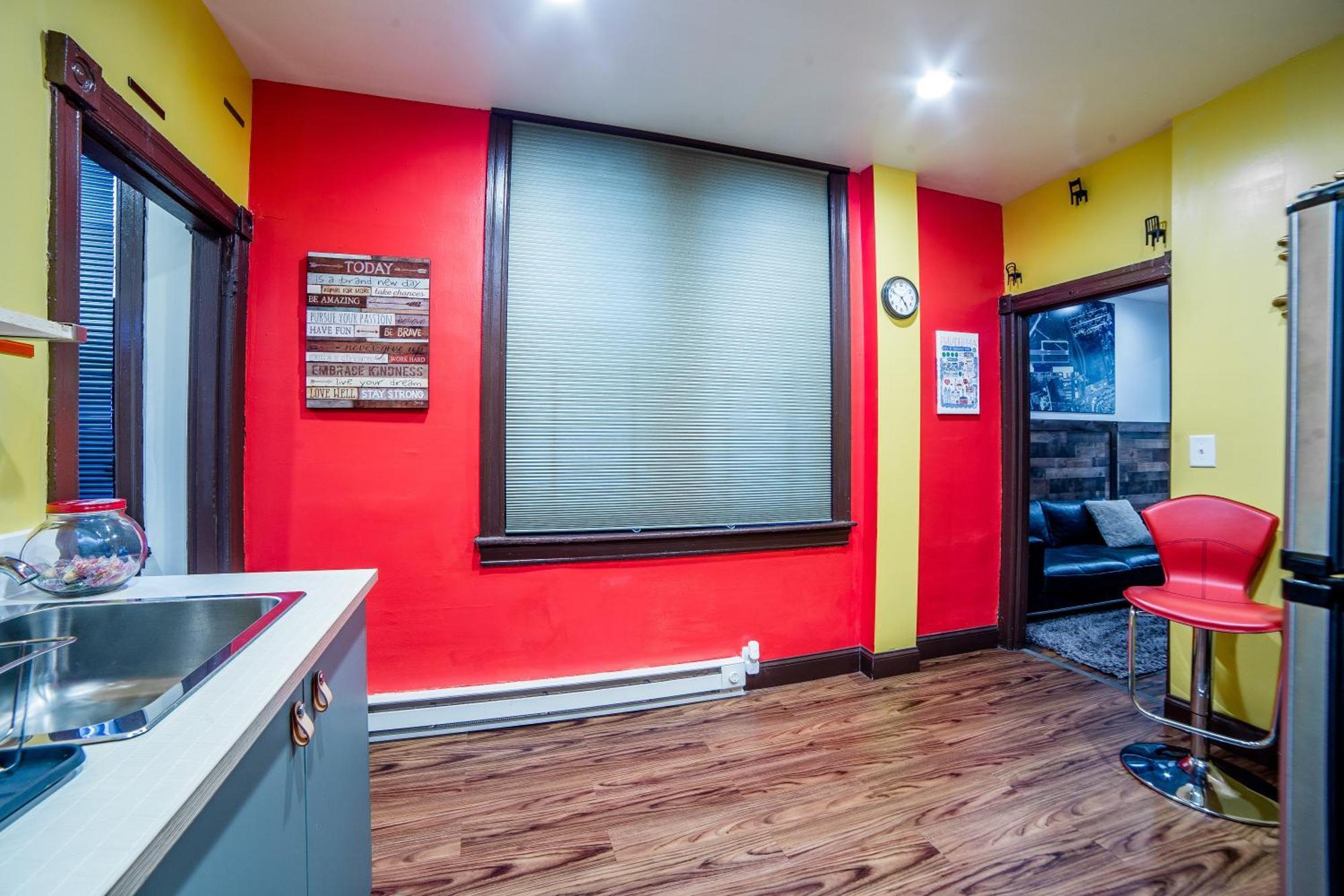 Private! Cool! Comfy! 1 Bedroom Apt.