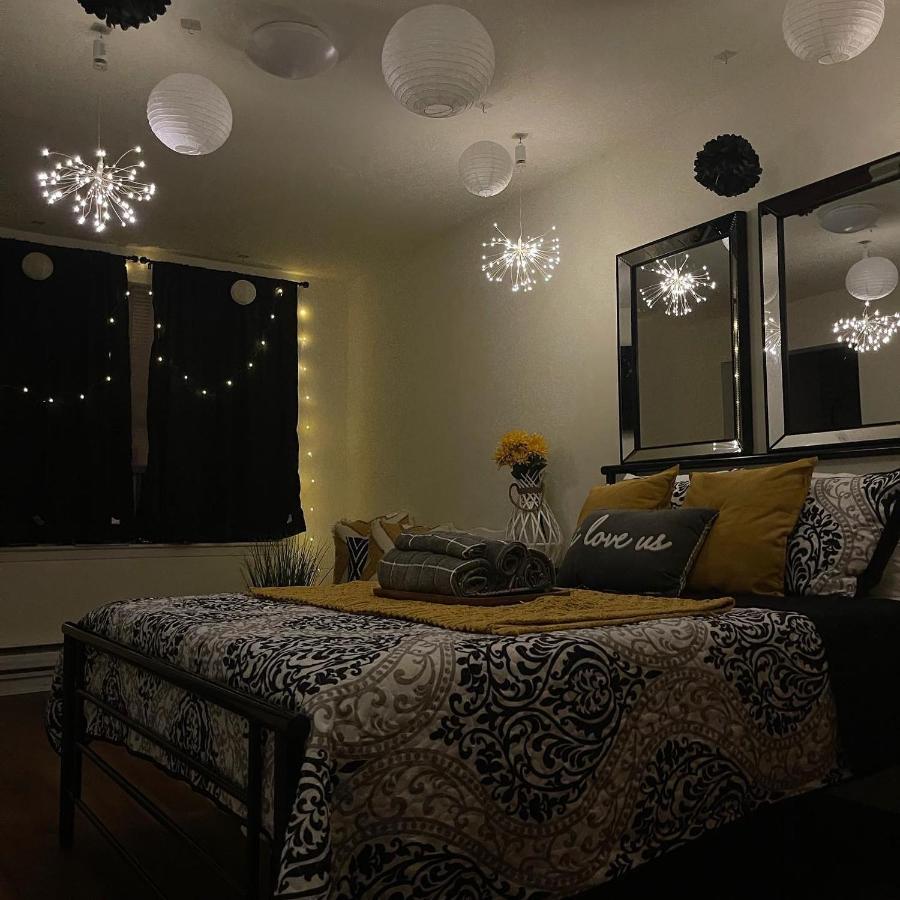 Memory Lane, University City, Free Street Parking, Zip Car Site Apartment *