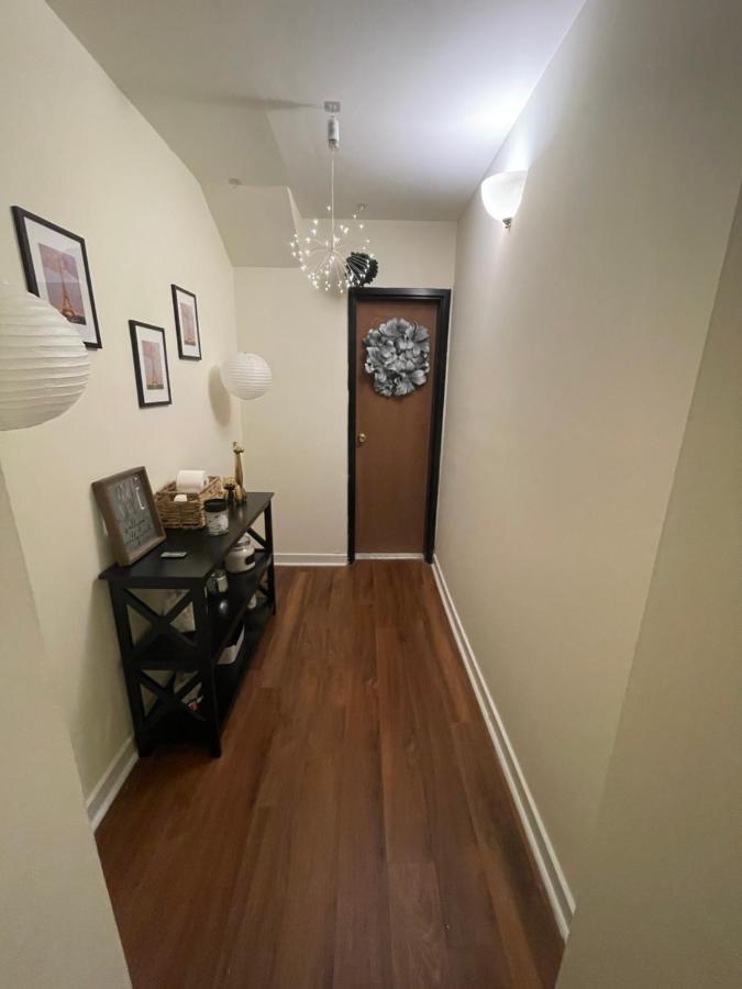 Apartment Memory Lane, University City, Free Street Parking, Zip Car Site