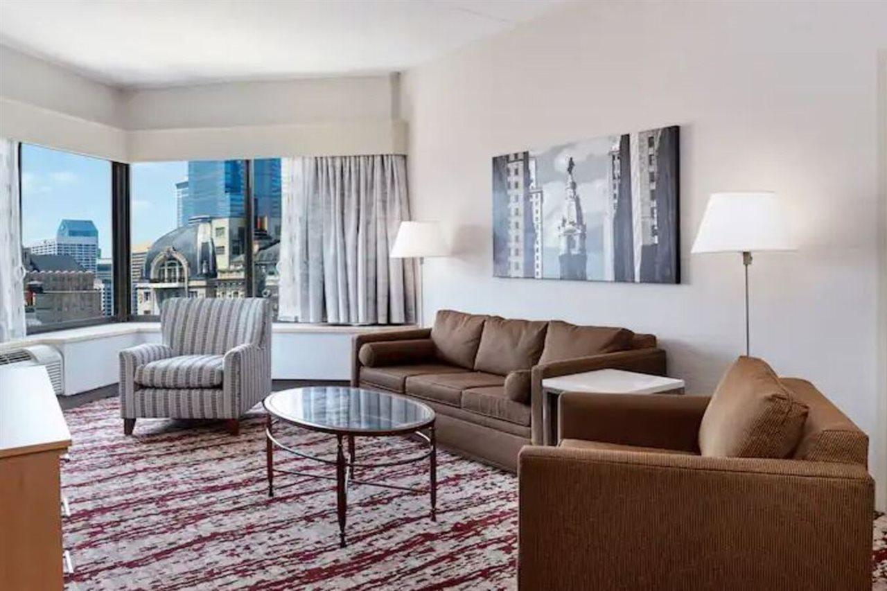 Doubletree By Hilton Center Hotel