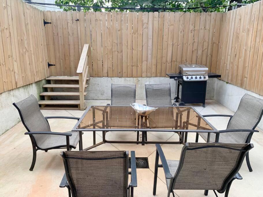Modern 3 Bedroom 2 Ba With Patio * Philadelphia