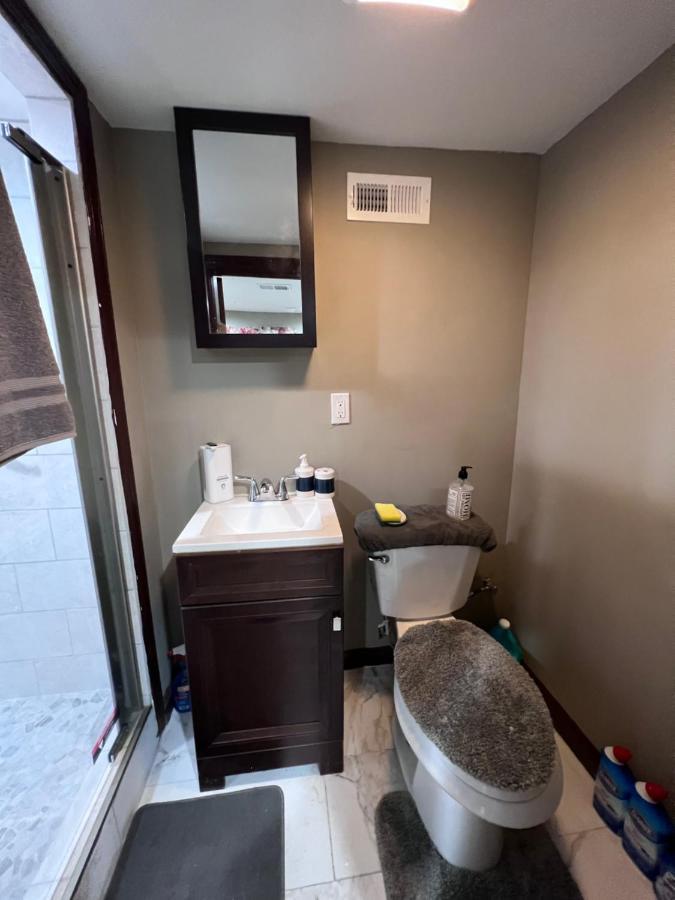 Luxury 1 Bedroom In *