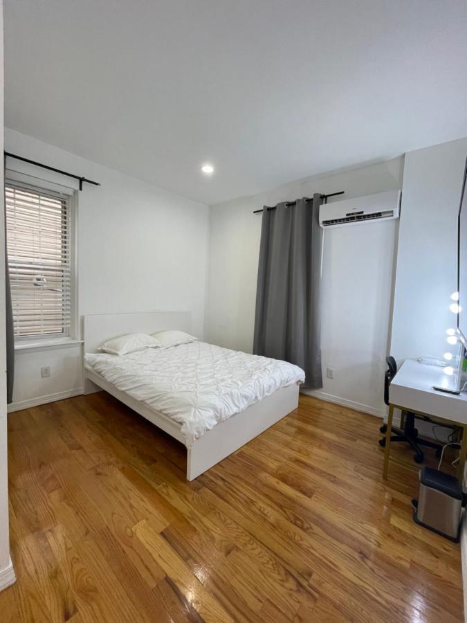 Society Hill / Roku 4k Streaming Apartment Philadelphia