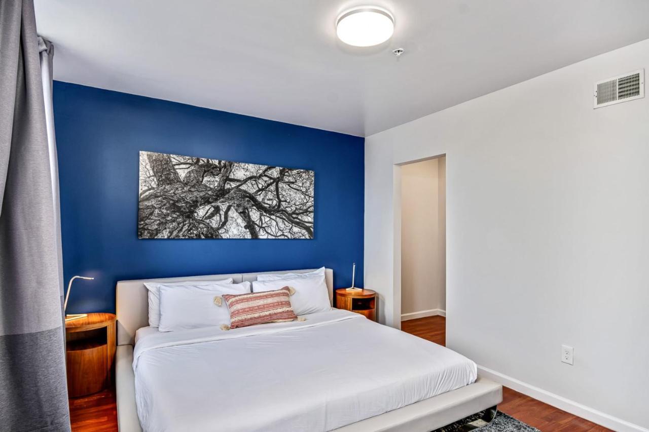 Gorgeous 2bd Next To The Convention Center And Reading Terminal Apartment